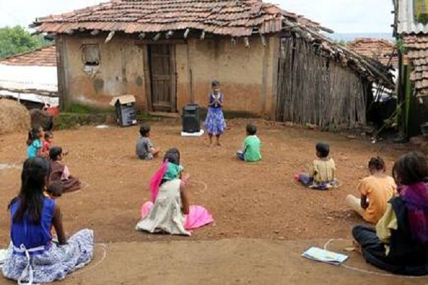 School paints walls to provide lessons to poor students School paints